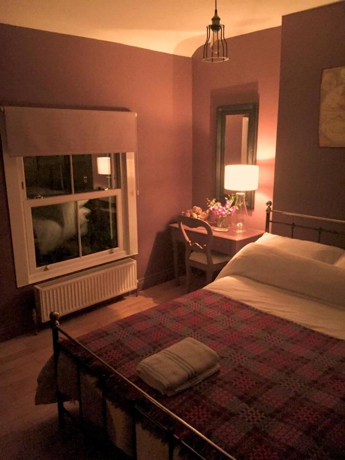 Efail Y Garn Bed & Breakfast Swansea Bagian luar foto